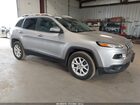 2018 Jeep Cherokee Latitude 4x4 Серебряный vin: 1C4PJMCBXJD528509
