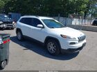 2016 Jeep Cherokee Latitude White vin: 1C4PJMCS4GW254608