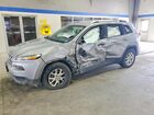 2016 Jeep Cherokee Latitude Silver vin: 1C4PJMCS7GW194100