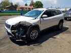 2020 Jeep Cherokee Latitude Plus Белый vin: 1C4PJMLB7LD625301