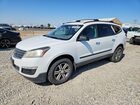 2017 Chevrolet Traverse Ls White vin: 1GNKVFKD2HJ307194