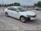 2017 Volkswagen Passat 1.8t S Белый vin: 1VWAT7A33HC004435