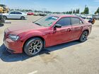 2018 Chrysler 300 Touring Burgundy vin: 2C3CCAAG3JH308139