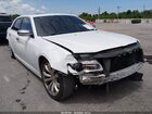 2018 Chrysler 300 Limited White vin: 2C3CCAEG2JH227563
