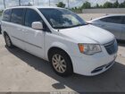 2016 Chrysler Town & Country Touring White vin: 2C4RC1BG0GR289055