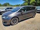 2019 Chrysler Pacifica Touring L Gray vin: 2C4RC1BG0KR570362