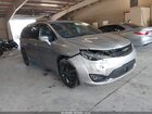 2020 Chrysler Pacifica Touring L Серебряный vin: 2C4RC1BG1LR233068