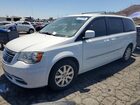2016 Chrysler Town & Country Touring White vin: 2C4RC1BG2GR290577