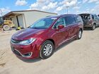 2019 Chrysler Pacifica Touring L Burgundy vin: 2C4RC1BG2KR526556