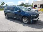 2022 Chrysler Pacifica Touring L Green vin: 2C4RC1BG4NR233357