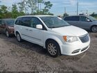 2016 Chrysler Town & Country Touring White vin: 2C4RC1BG5GR128717