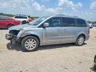 2016 Chrysler Town & Country Touring Silver vin: 2C4RC1BG6GR280439