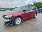 2017 Chrysler Pacifica Touring L Burgundy vin: 2C4RC1BG7HR841328