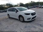 2023 Chrysler Pacifica Touring L White vin: 2C4RC1BG7PR606877