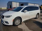 2021 Chrysler Pacifica Touring L White vin: 2C4RC1BG9MR528498