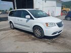 2016 Chrysler Town & Country Touring White vin: 2C4RC1BGXGR229834