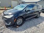 2020 Chrysler Pacifica Touring L Plus Black vin: 2C4RC1EG5LR113172