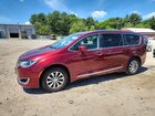 2018 Chrysler Pacifica Touring L Plus Red vin: 2C4RC1EGXJR121538