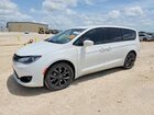 2018 Chrysler Pacifica Touring Plus White vin: 2C4RC1FG1JR357848