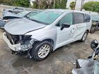 2024 Chrysler Pacifica Touring Серебряный vin: 2C4RC1FG3RR191361