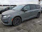 2020 Chrysler Pacifica Hybrid Touring Gray vin: 2C4RC1H70LR240780