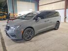 2022 Chrysler Pacifica Touring L Gray vin: 2C4RC3BG1NR167314