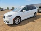 2021 Chrysler Pacifica Touring White vin: 2C4RC3FG4MR564413
