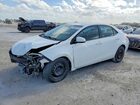 2018 Toyota Corolla Le White vin: 2T1BURHE0JC988499