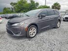 2018 Chrysler Pacifica Touring Plus Gray vin: 2C4RC1FG4JR126474