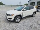 2019 Jeep Compass Latitude White vin: 3C4NJDBB7KT703299