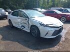 2025 Toyota Camry Xle White vin: 4T1DAACK2SU200466