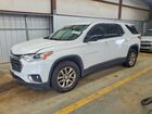2018 Chevrolet Traverse Ls White vin: 1GNERFKW1JJ117878