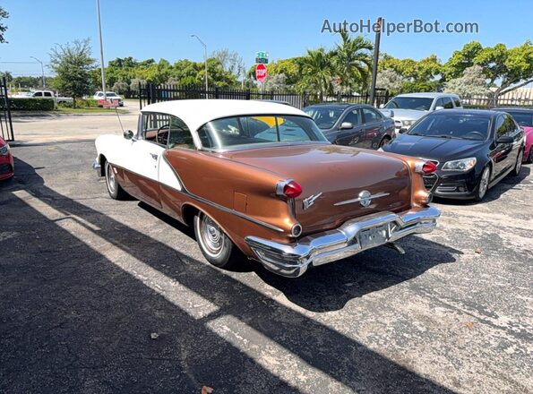 1956 OLDSMOBILE ROCKET 88