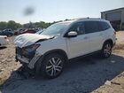 2018 Honda Pilot Touring White vin: 5FNYF6H97JB012043
