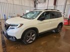 2019 Honda Passport Touring White vin: 5FNYF8H99KB010646