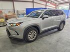 2026 Toyota Grand Highlander Xle Silver vin: 5TDAAAB56TS129796