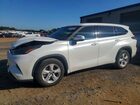 2022 Toyota Highlander L White vin: 5TDCZRAH2NS125629