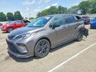 2022 Toyota Sienna Xse Gray vin: 5TDDRKEC1NS106676