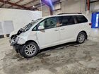 2017 Toyota Sienna Xle 7-passenger White vin: 5TDDZ3DC1HS185648