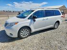 2017 Toyota Sienna Xle 7-passenger White vin: 5TDDZ3DC2HS157020