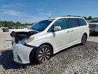2018 Toyota Sienna Xle 7-passenger White vin: 5TDDZ3DC8JS202970