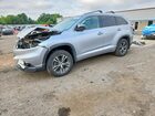 2016 Toyota Highlander Xle Silver vin: 5TDJKRFH2GS243235