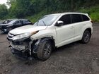 2017 Toyota Highlander Xle White vin: 5TDJZRFH6HS457593