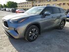 2025 Toyota Highlander Xle Silver vin: 5TDKDRAH1SS558204