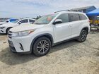 2019 Toyota Highlander Xle White vin: 5TDKZRFH0KS307491