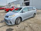 2018 Toyota Sienna Xle 8-passenger Silver vin: 5TDYZ3DC7JS928479