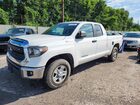 2018 Toyota Tundra Sr5 White vin: 5TFUM5F11JX079352