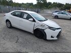 2018 Toyota Corolla Le White vin: 5YFBURHE2JP823845