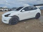 2021 Tesla Model Y White vin: 5YJYGAEE8MF284221