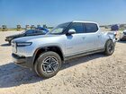 2025 Rivian R1t Adventure Silver vin: 7FCTGBAA8SN035090
